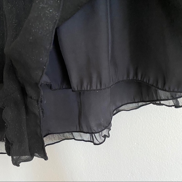 ❌ SOLD || H&M Pleated Shimmer Shorts - Picture 6 of 9